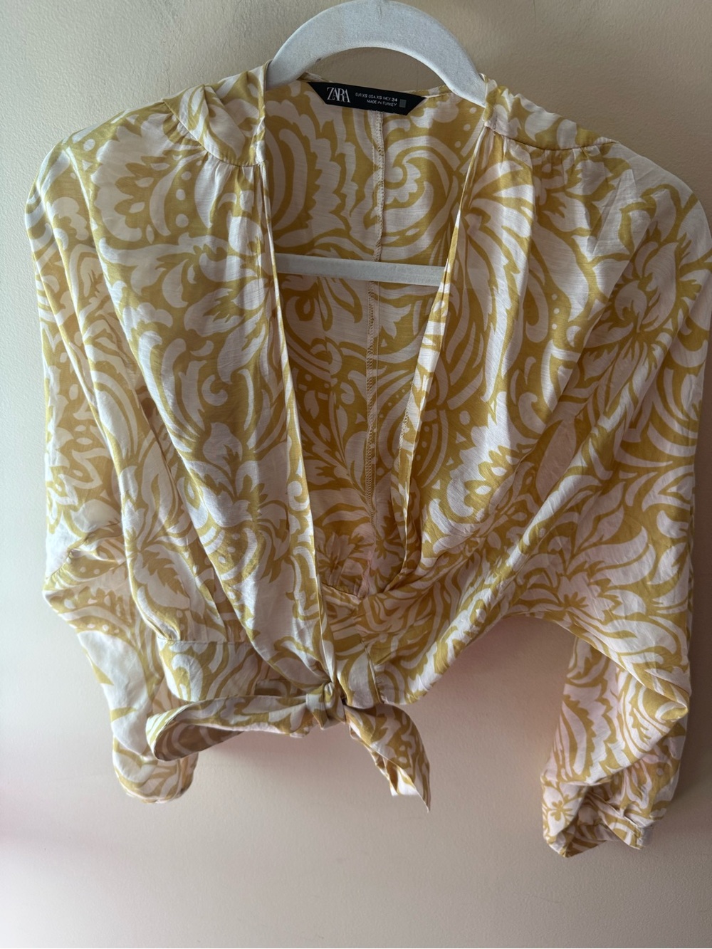 Zara Bloggers favorite Crop swirl Long Sleeve Top Blouse size XS